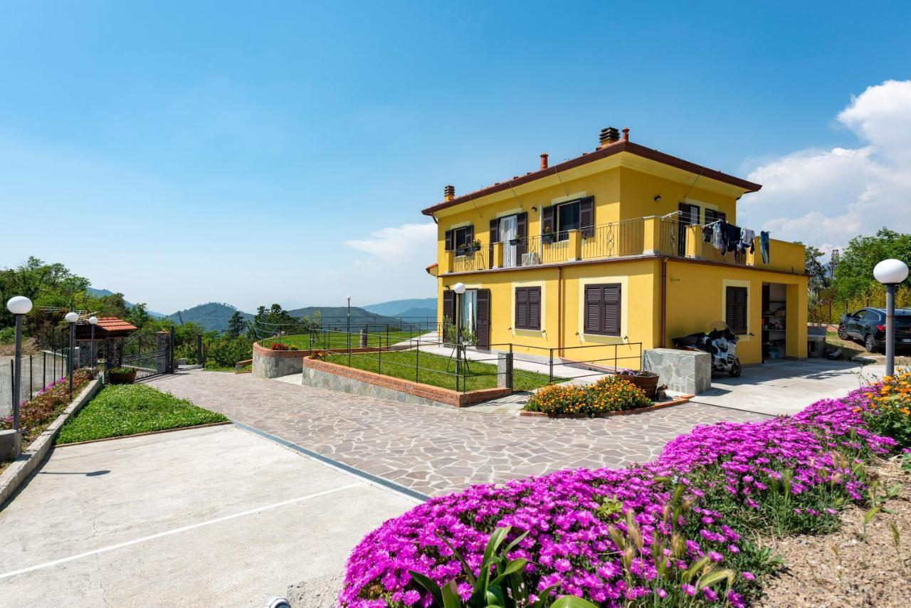 Joivy Villa Guanna - Charming Flat With Garden Bracco エクステリア 写真