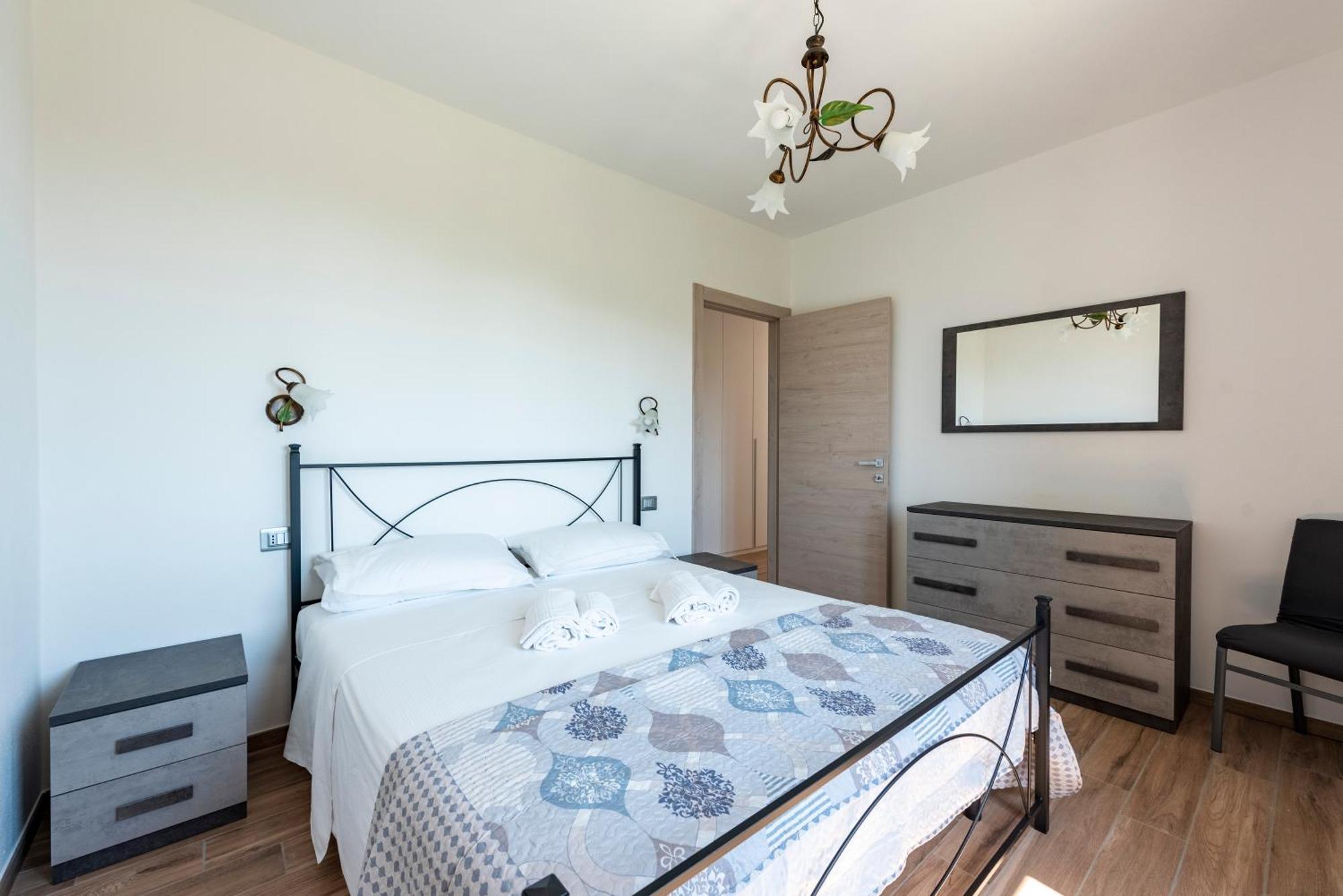 Joivy Villa Guanna - Charming Flat With Garden Bracco エクステリア 写真